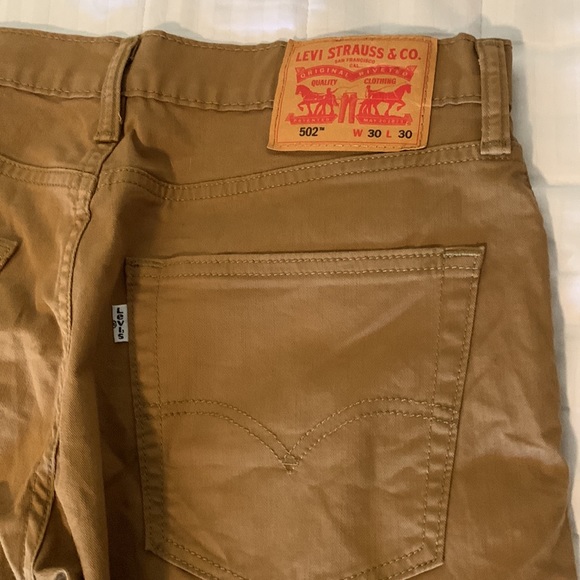 Levi 502; 30x30; BRAND NEW CONDITION ;40$ - Picture 3 of 3